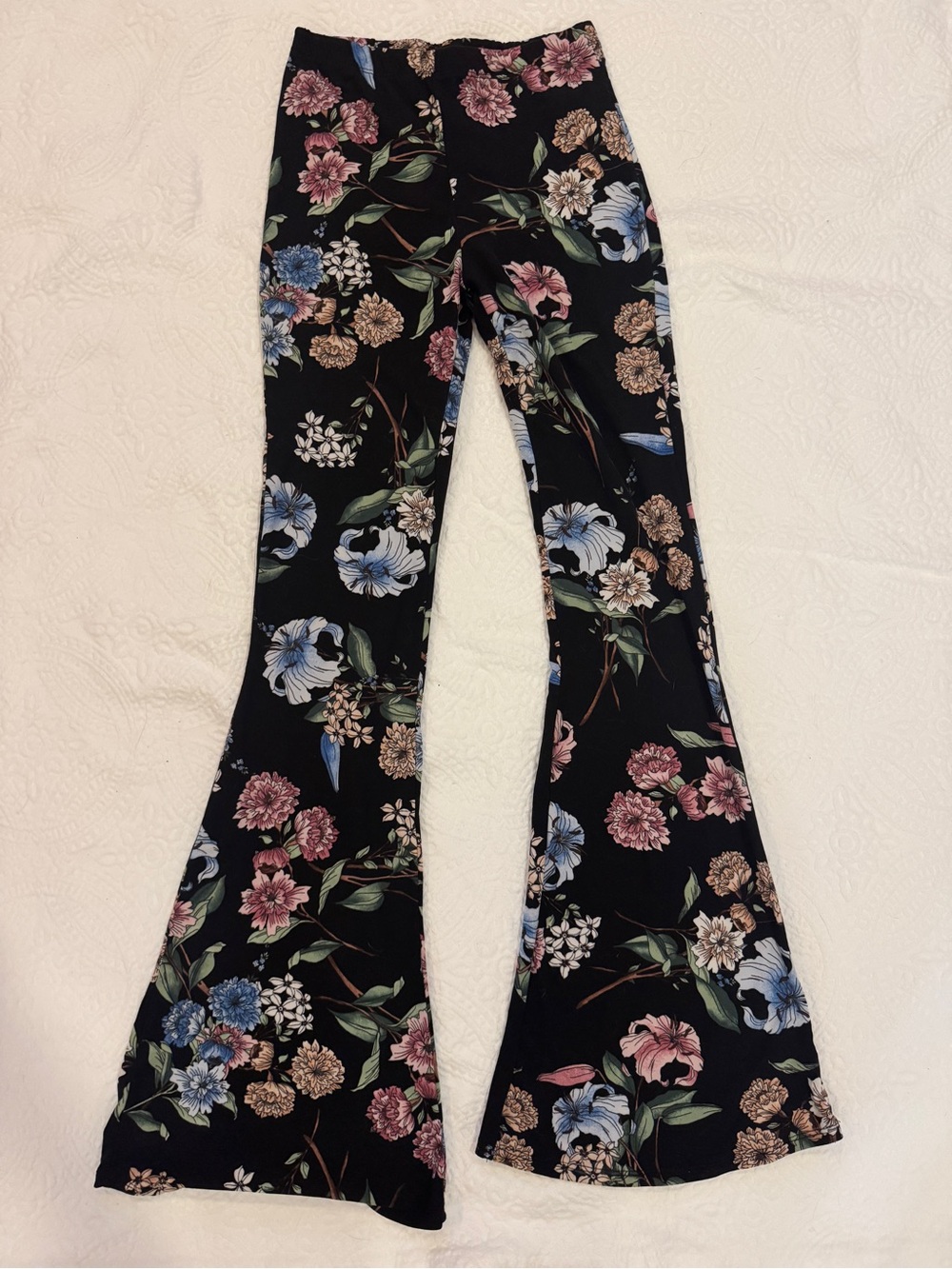 Forever 21 Small Flare Floral Pants